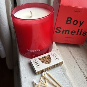 HTF Boy Smells Passion Pit Boxed Candle NWT Red is the color of passion
